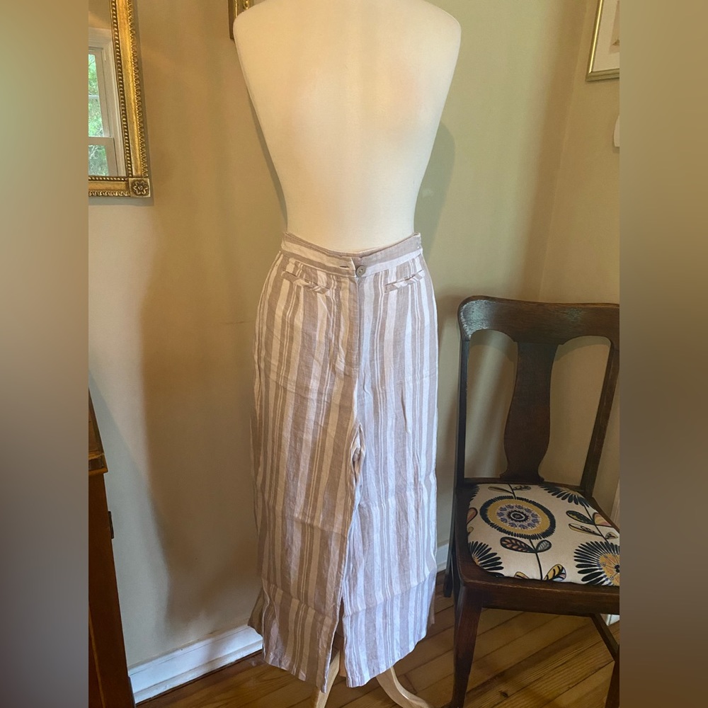 tahari | size 4 | linen | white & khaki striped | high waisted | above ankle